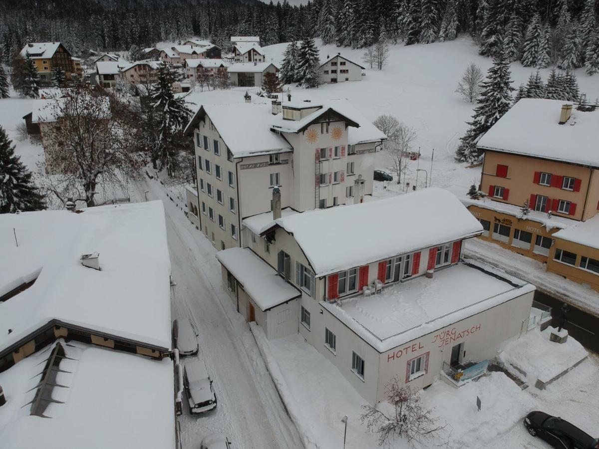 Hotel Jenatsch Парпан Екстериор снимка