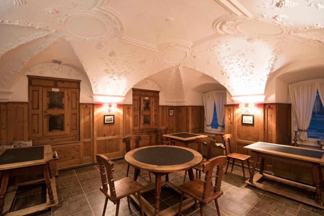 Hotel Jenatsch Парпан Екстериор снимка